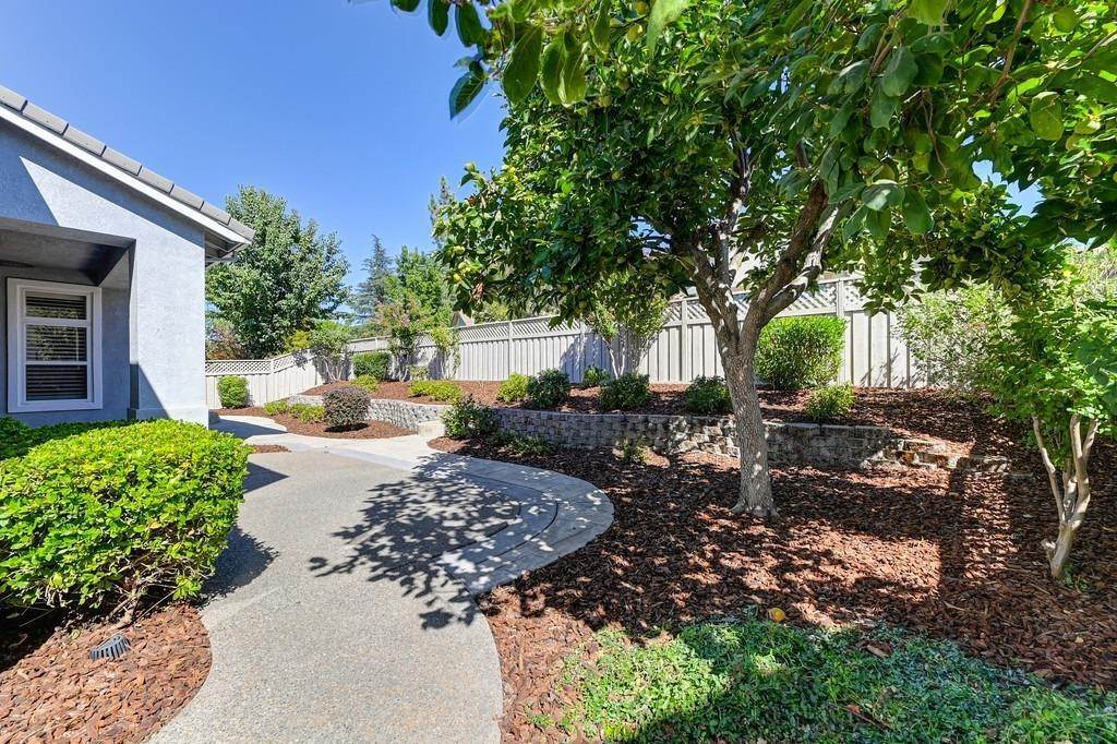 33. Single Family Homes for Active at 4717 Cottage Lane Roseville, California 95747 United States