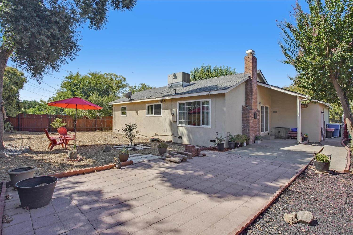 32. Single Family Homes for Active at 2176 Monifieth Way Sacramento, California 95822 United States