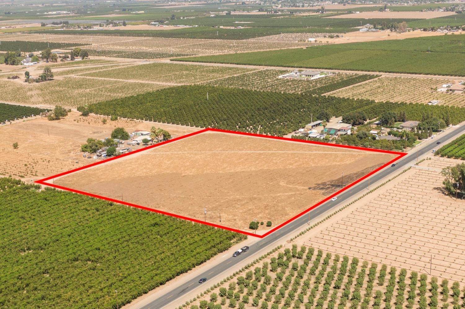 4. Agricultural Land 为 销售 在 10908 Avenue 408 Dinuba, 加利福尼亚州 93618 美国