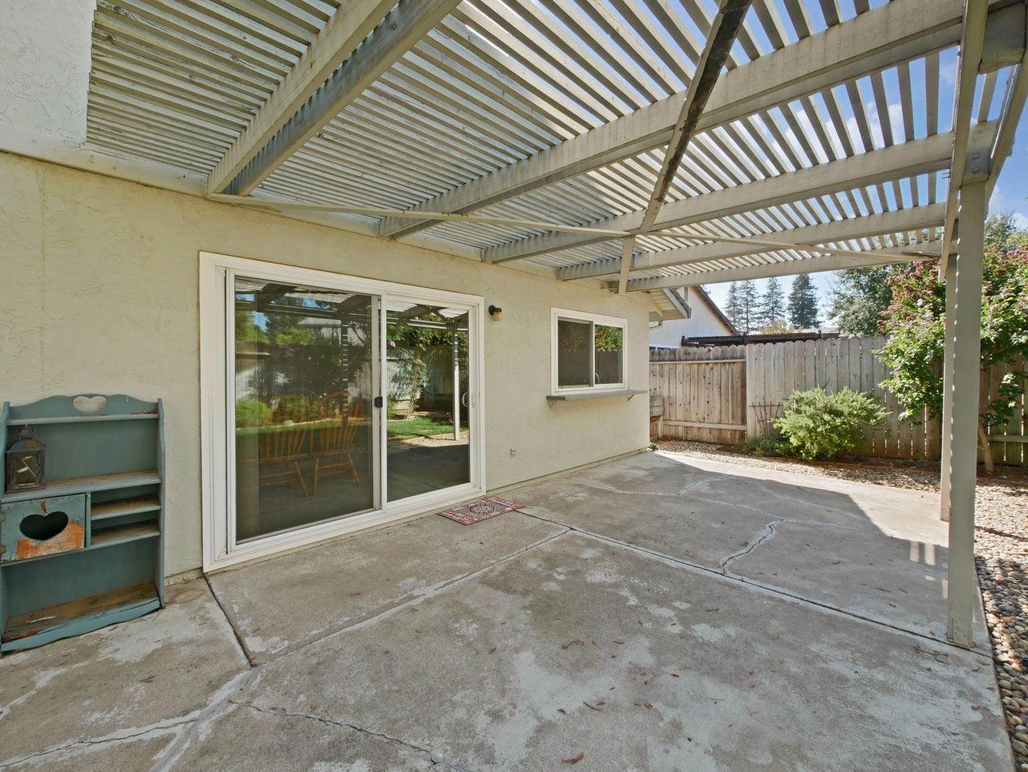 38. Single Family Homes for Active at 9077 Meadowsweet Way Elk Grove, California 95624 United States