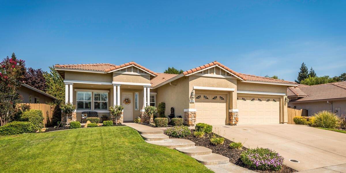 28. Single Family Homes for Active at 433 Renpoint Court Roseville, California 95661 United States