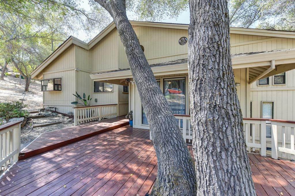 3. Single Family Homes for Active at 2368 Mormon Island Drive El Dorado Hills, California 95762 United States