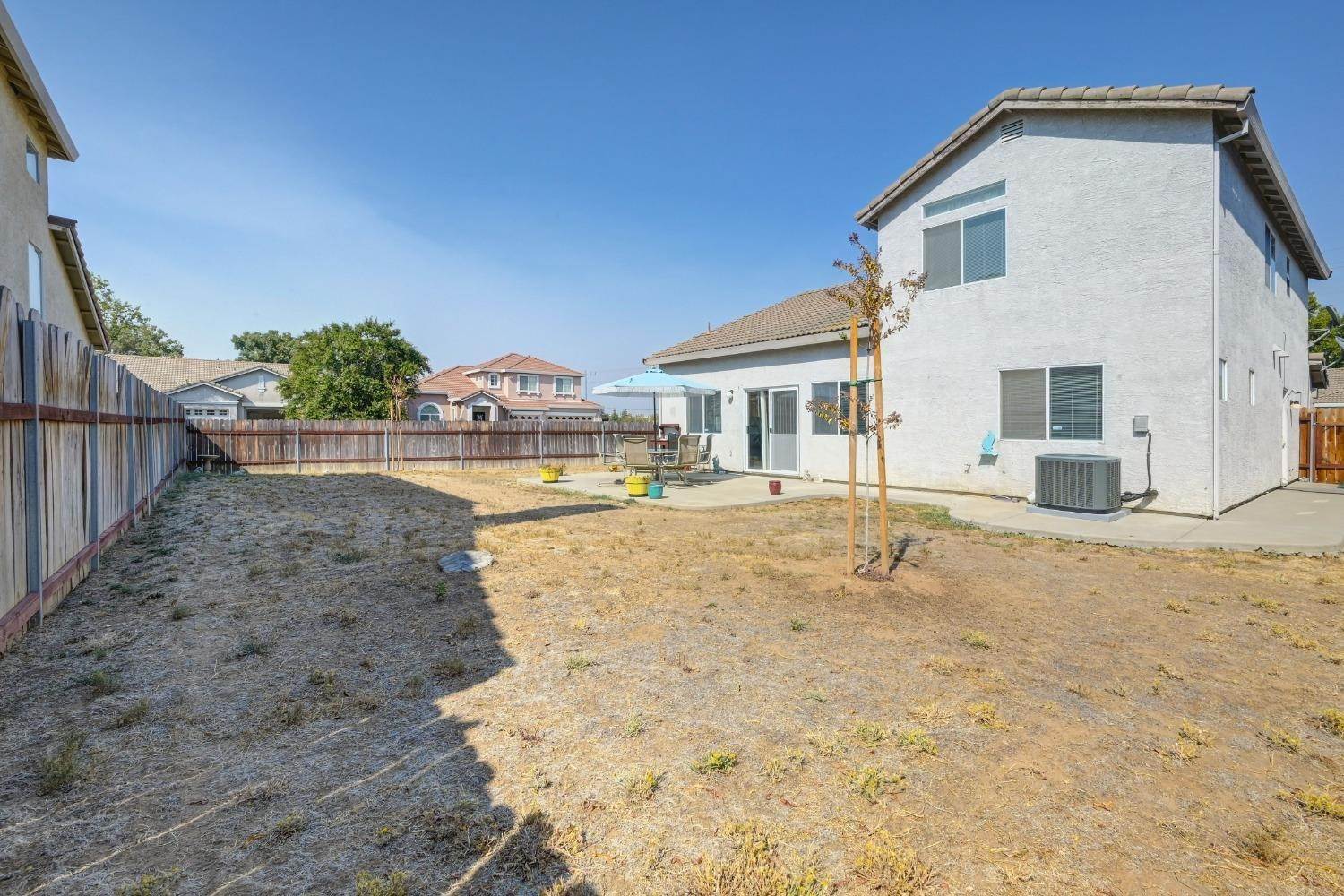 37. Single Family Homes for Active at 9000 Willowberry Way Elk Grove, California 95758 United States