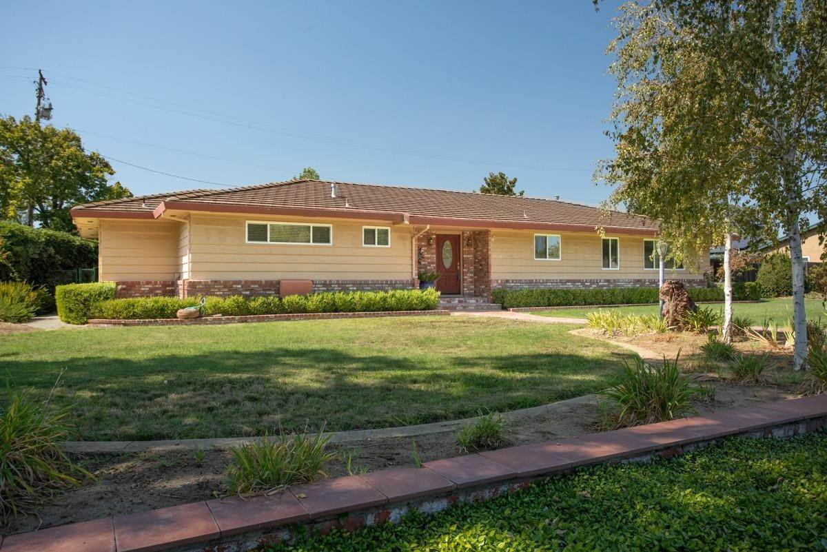 3. Single Family Homes for Active at 1430 Honor Oak Lane Yuba City, California 95993 United States