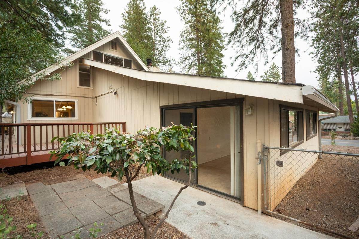 41. Single Family Homes for Active at 10048 Kenwood Drive Grass Valley, California 95949 United States
