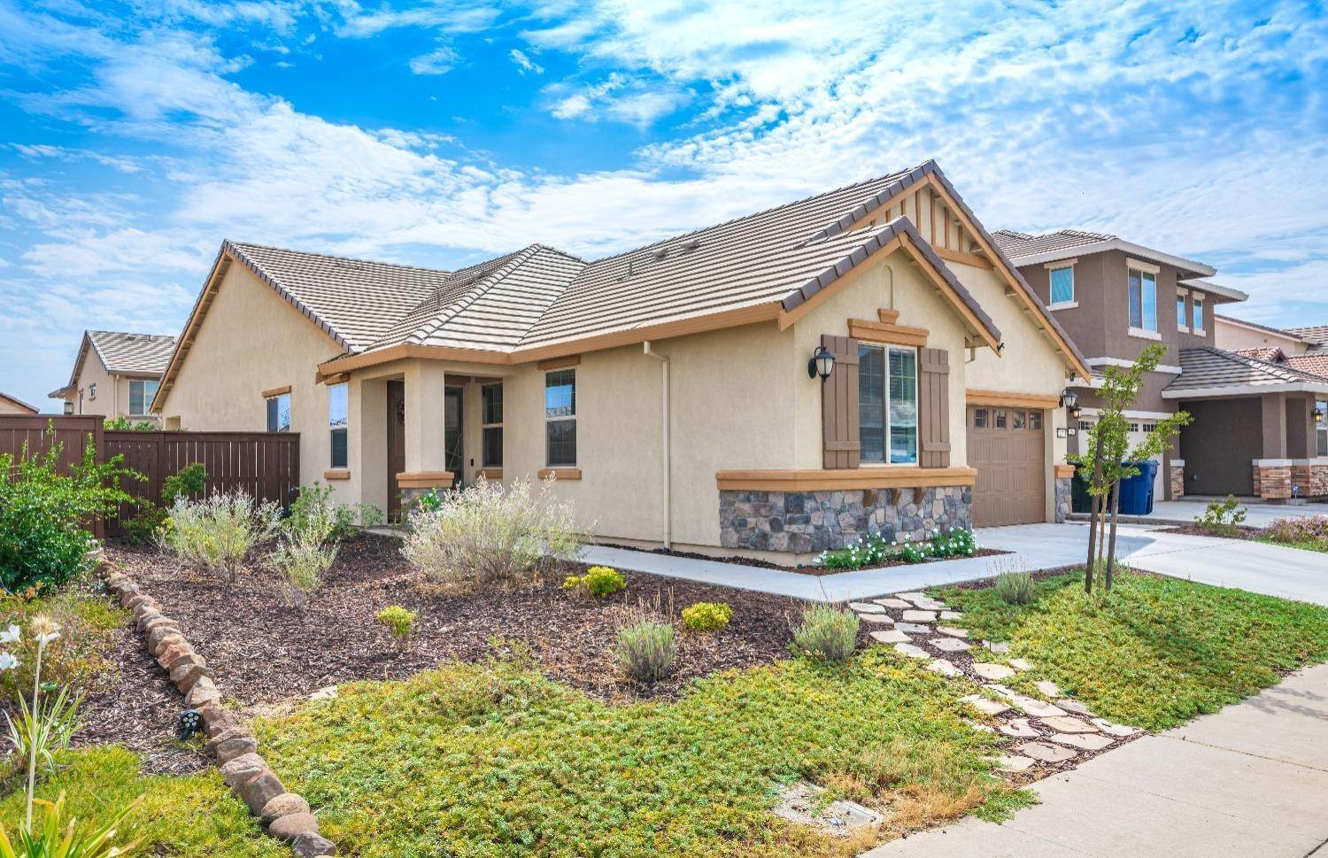 2. Single Family Homes for Active at 12570 Bellmead Way Rancho Cordova, California 95742 United States