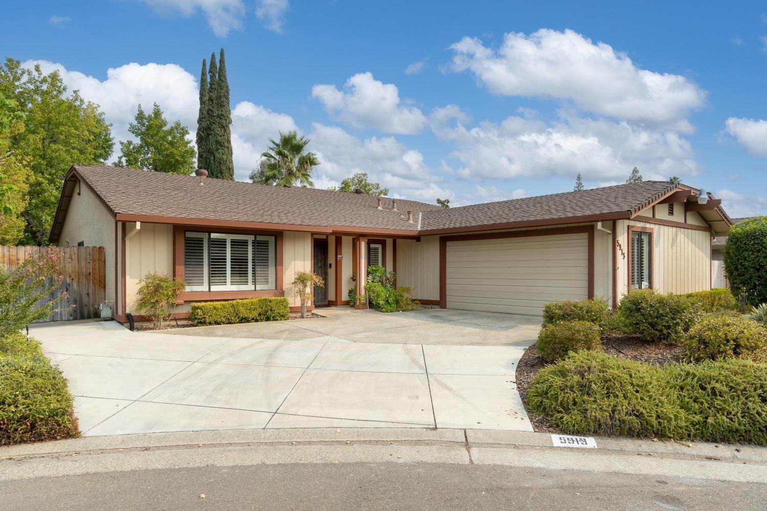 1. Single Family Homes for Active at 5913 Small Hill Court Citrus Heights, California 95621 United States