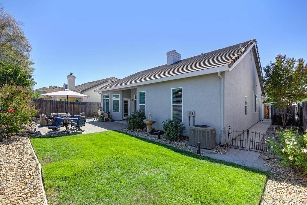 35. Single Family Homes for Active at 8679 Spring House Way Elk Grove, California 95624 United States