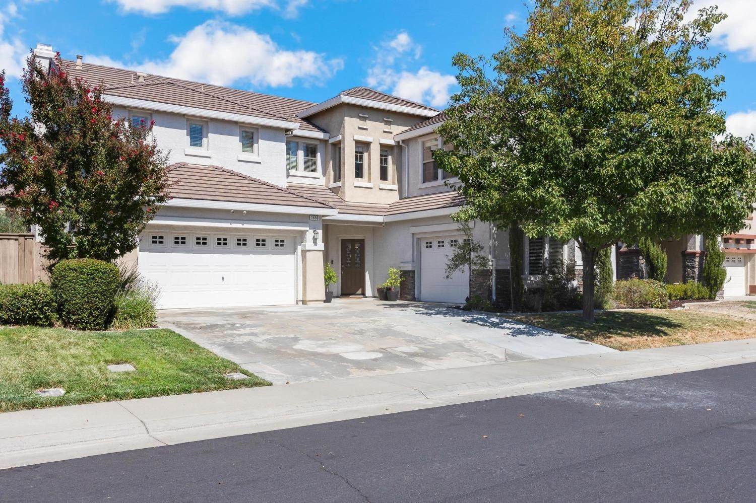 Single Family Homes for Active at 1656 Testarossa Way Roseville, California 95747 United States