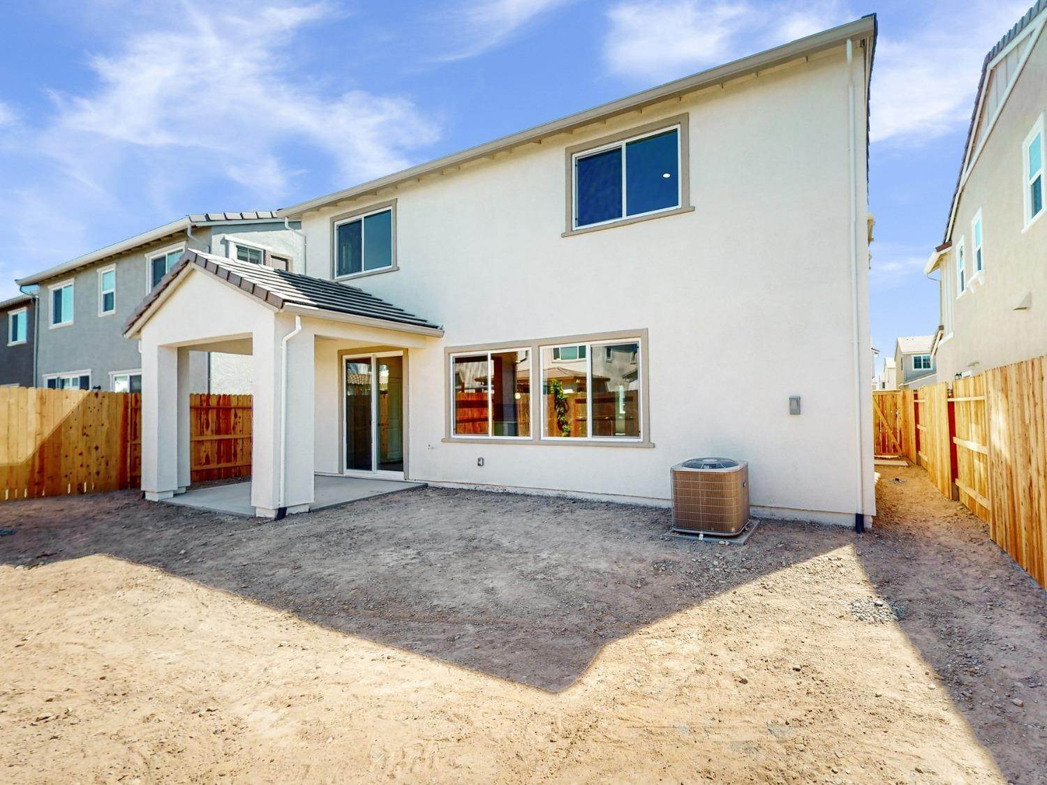 3. Single Family Homes for Active at 2296 Milky Way Circle Roseville, California 95747 United States
