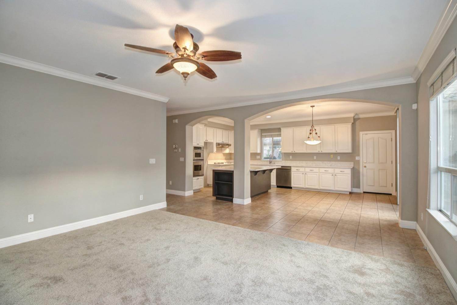 13. Single Family Homes for Active at 8848 Water Song Circle Roseville, California 95747 United States