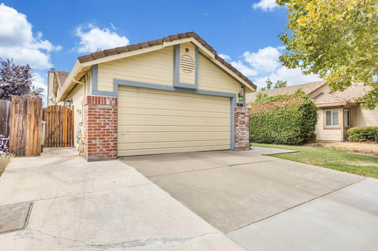 1. Single Family Homes for Active at 9148 LAGUNA CENTER Circle Elk Grove, California 95758 United States