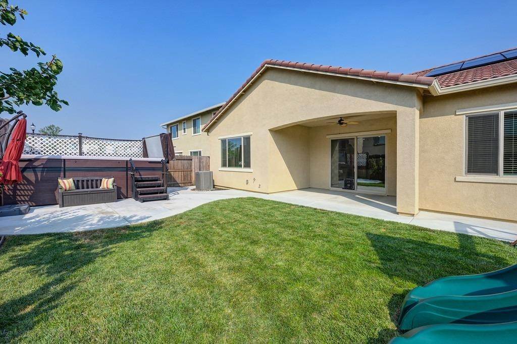 44. Single Family Homes for Active at 2161 Somers Street Roseville, California 95747 United States