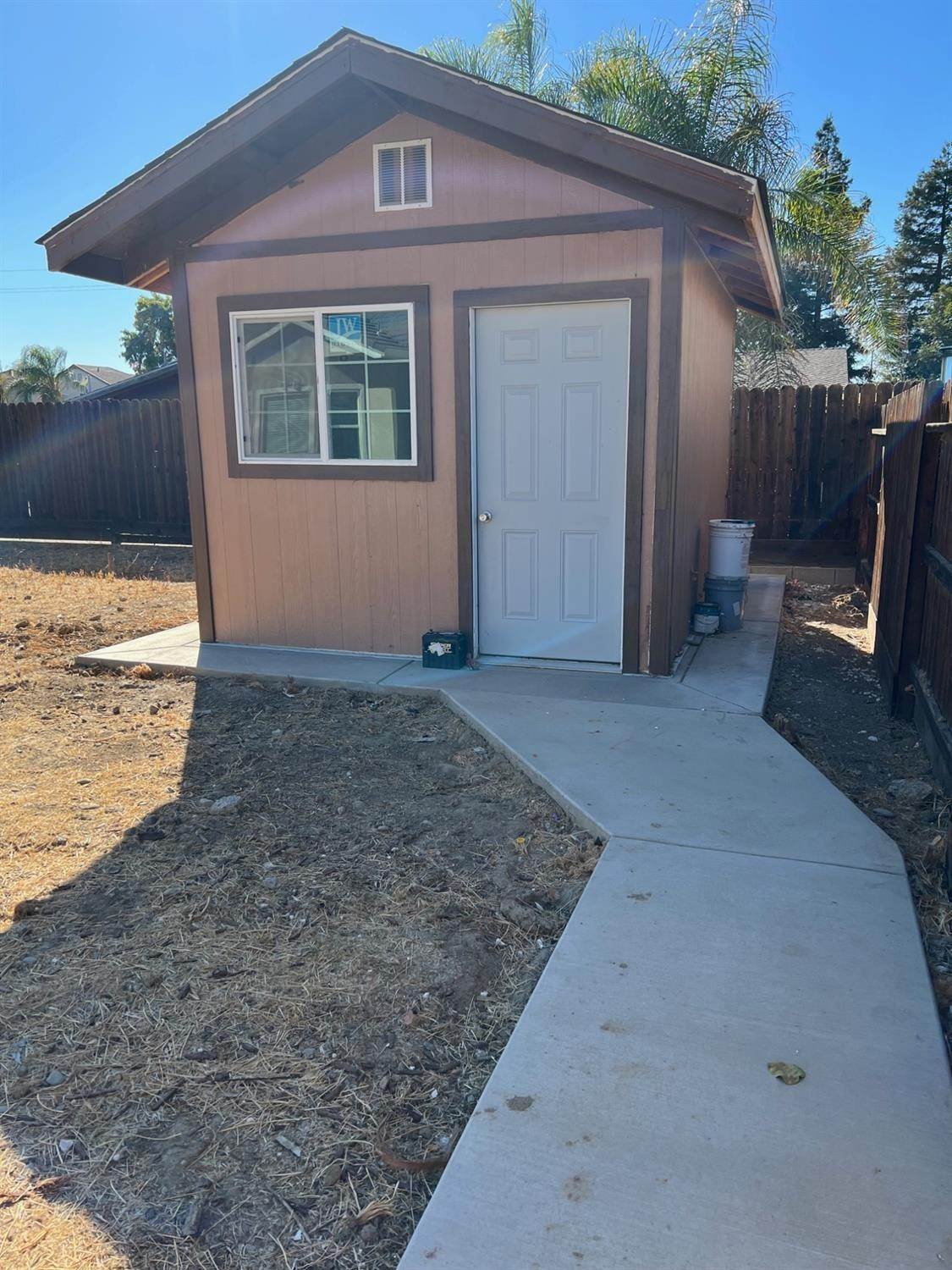 36. Single Family Homes for Active at 1535 Magnolia Court Los Banos, California 93635 United States
