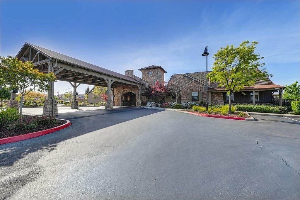 48. Single Family Homes for Active at 910 Lazy Trail Drive Rocklin, California 95765 United States