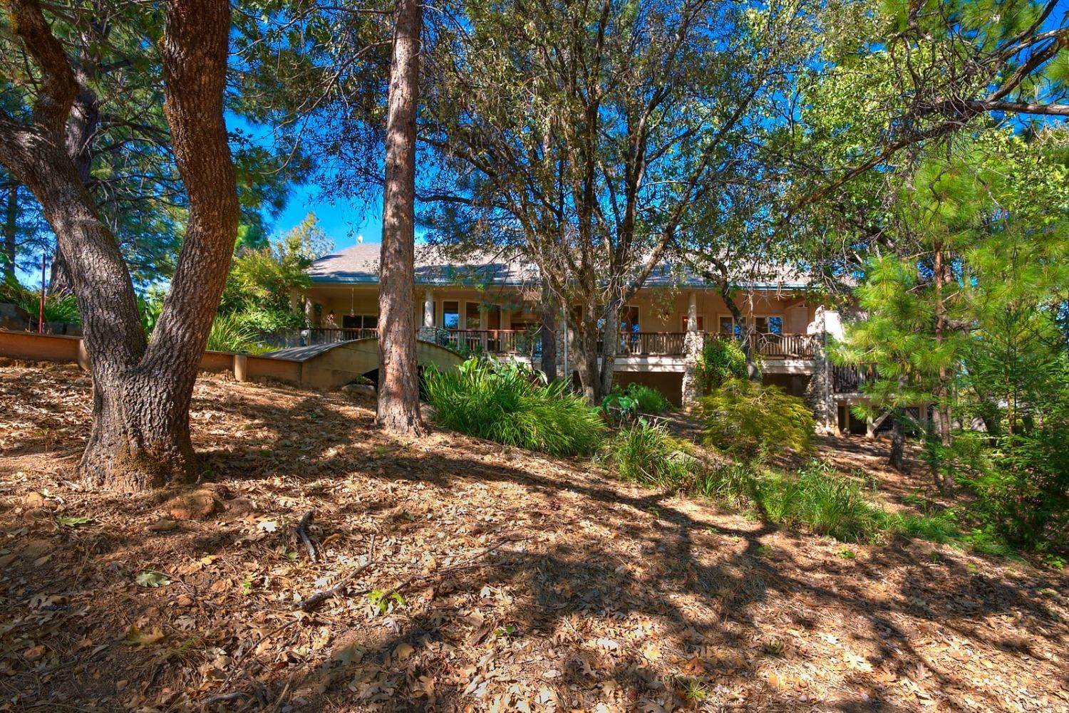 Single Family Homes 为 销售 在 14 Eden Valley Court Eden Valley, 加利福尼亚州 95713 美国