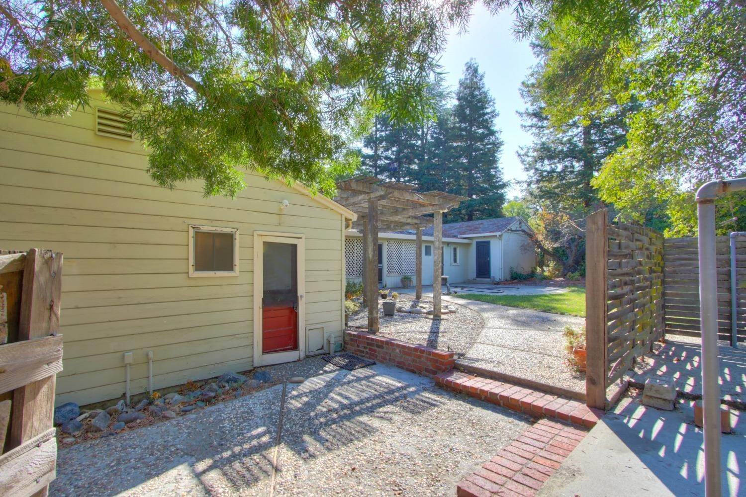 43. Single Family Homes for Active at 4671 Pasadena Avenue Sacramento, California 95821 United States