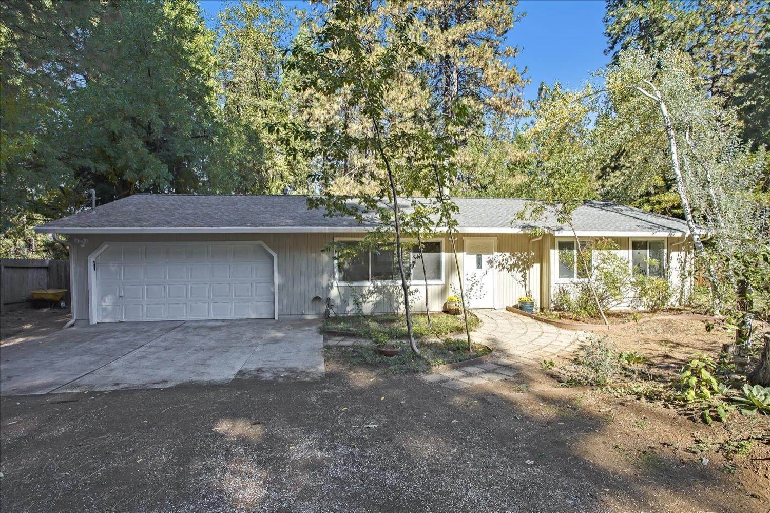 2. Single Family Homes for Active at 13544 Peardale Road Grass Valley, California 95945 United States