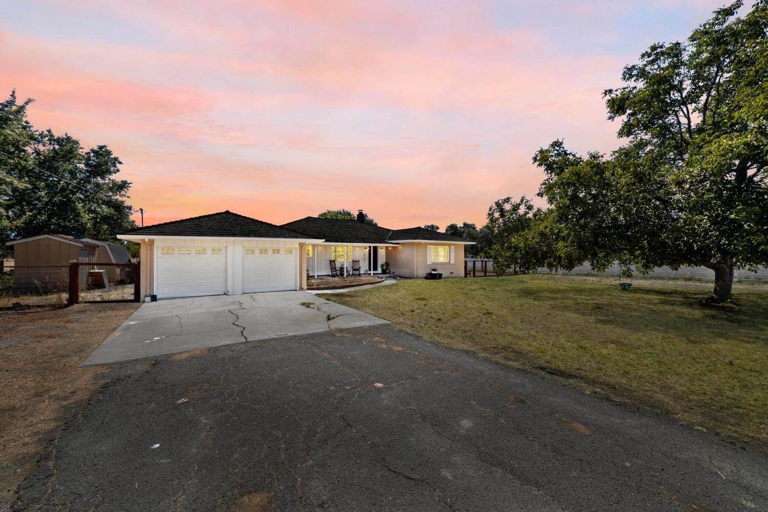 Single Family Homes for Active at 3701 Partridge Avenue West Sacramento, California 95691 United States