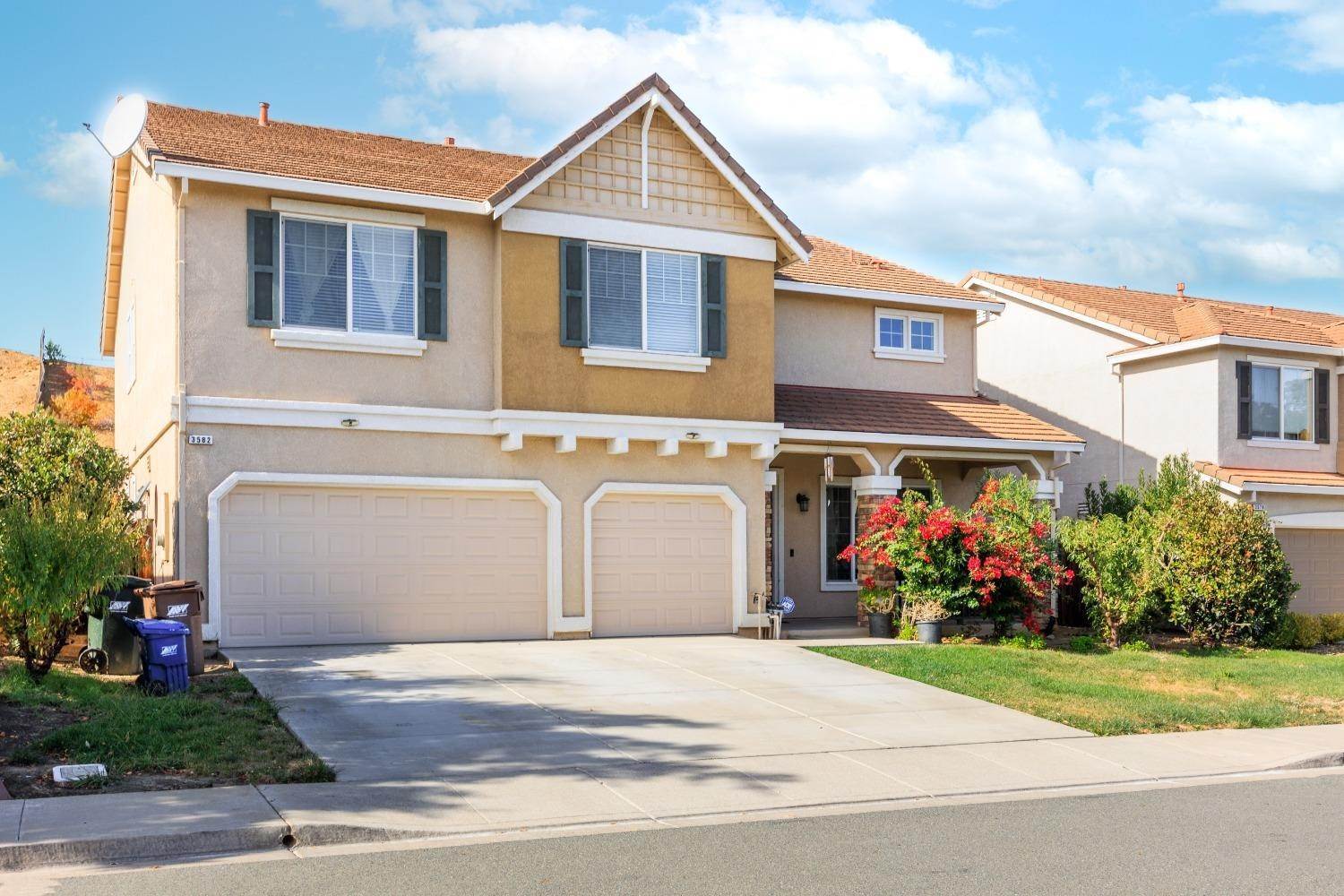 Single Family Homes por un Venta en 3582 Mallard Way Antioch, California 94509 Estados Unidos