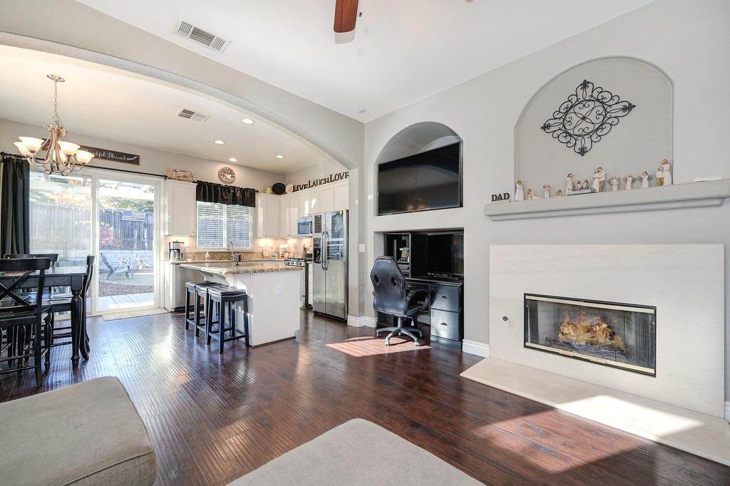 9. Single Family Homes for Active at 6210 Canvasback Court Rocklin, California 95765 United States