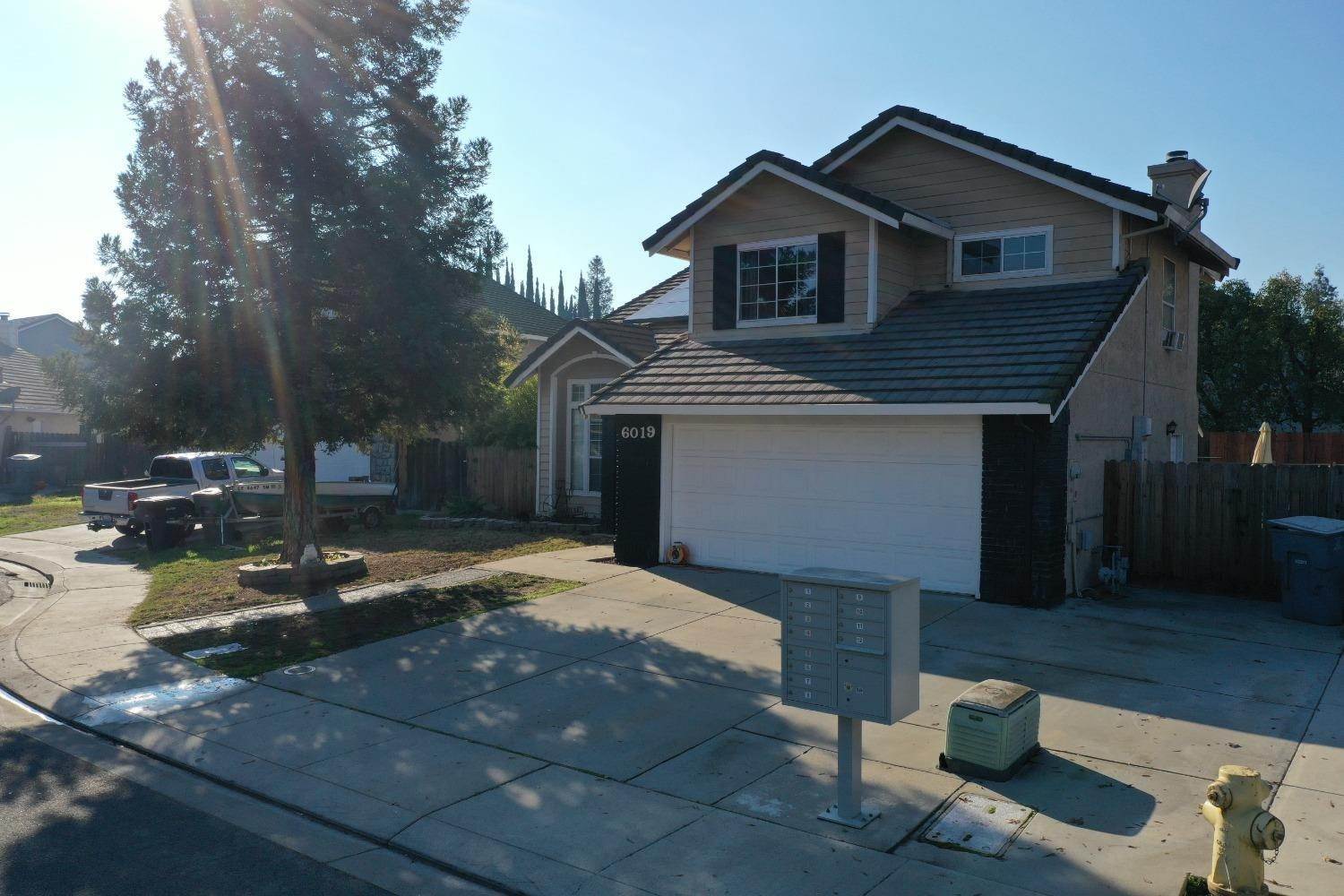 2. Single Family Homes for Active at 6019 Willow Bend Drive Riverbank, California 95367 United States