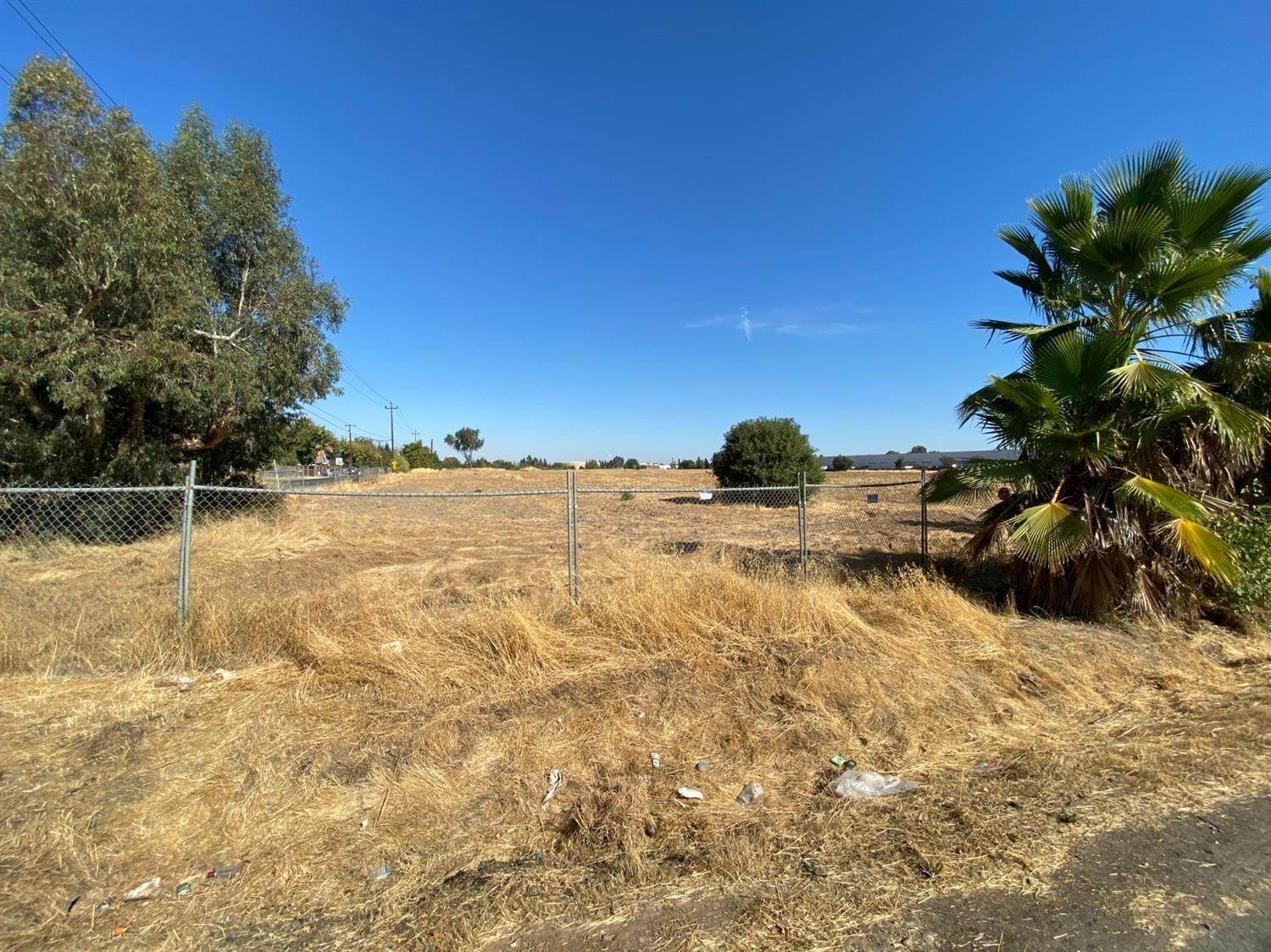 Land for Active at 6555 Watt Avenue North Highlands, California 95660 United States