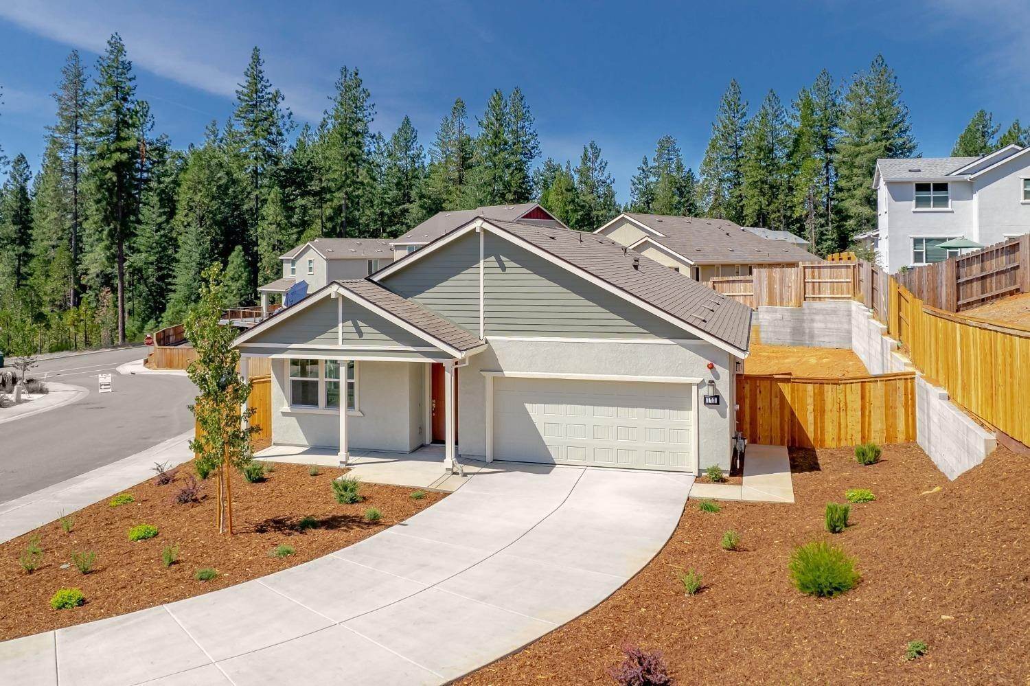 Single Family Homes for Active at 177 Berriman Loop Grass Valley, California 95949 United States