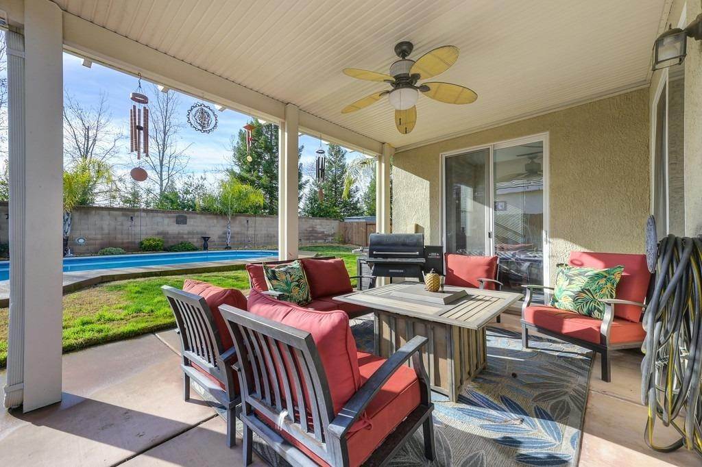 34. Single Family Homes for Active at 1896 San Diego Circle Roseville, California 95747 United States