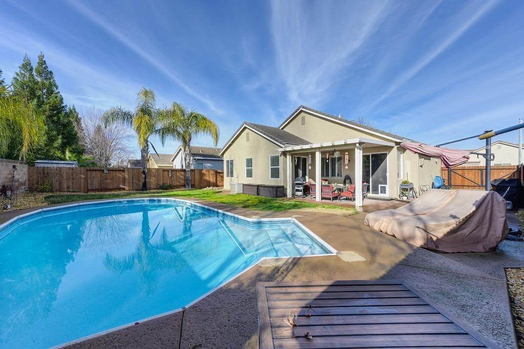 44. Single Family Homes for Active at 1896 San Diego Circle Roseville, California 95747 United States
