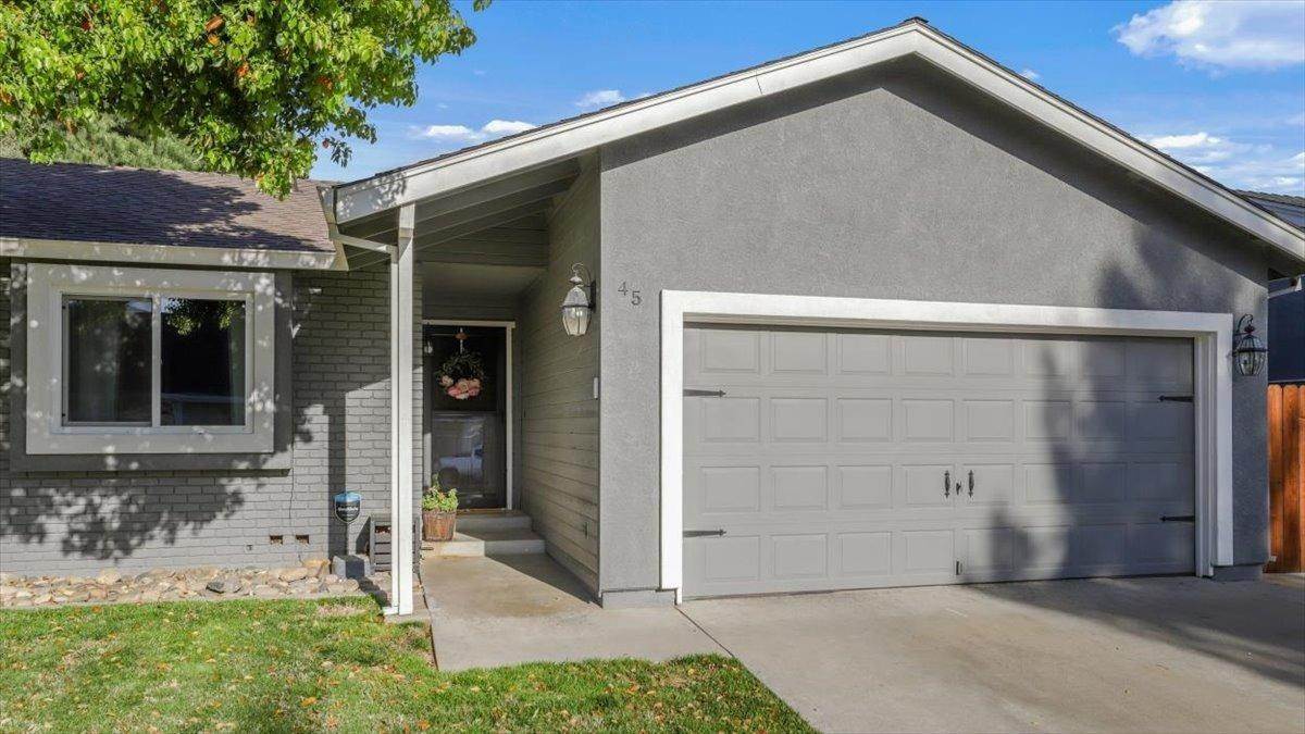 5. Single Family Homes for Active at 45 Black Pine Way Oakdale, California 95361 United States