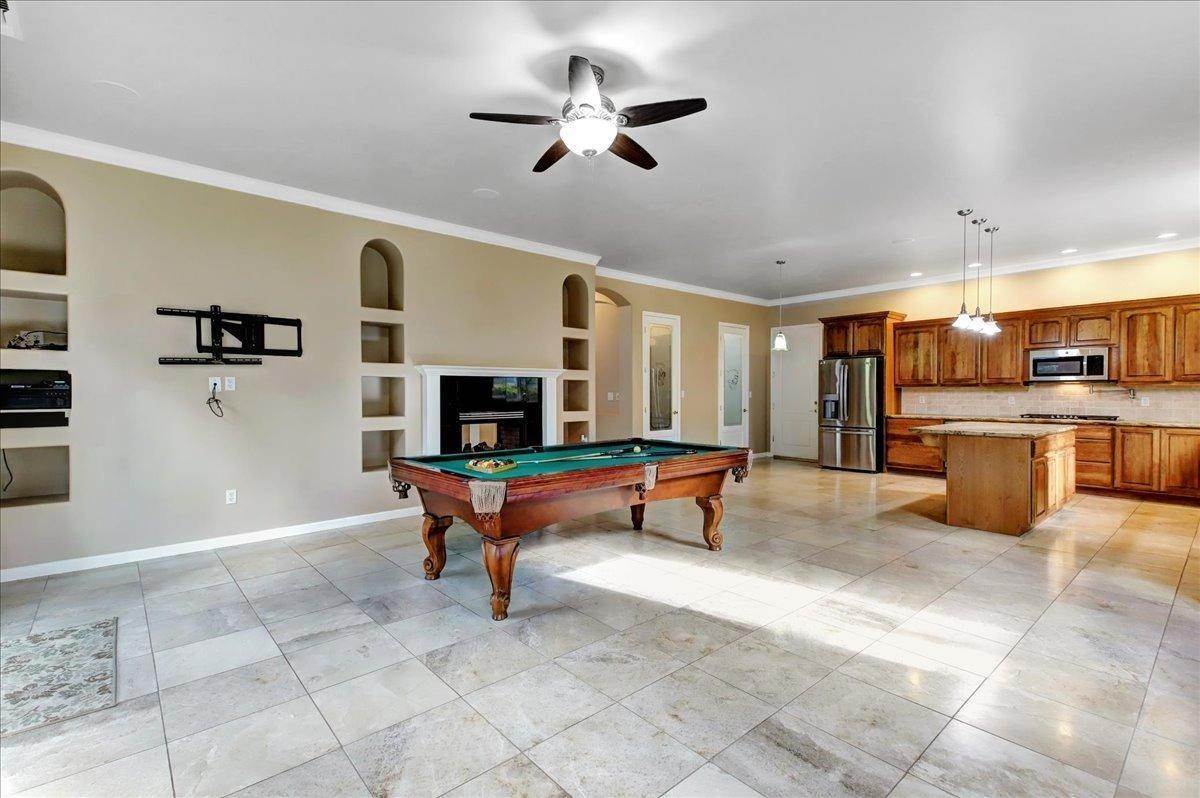 24. Single Family Homes for Active at 18959 Siesta Drive Penn Valley, California 95946 United States