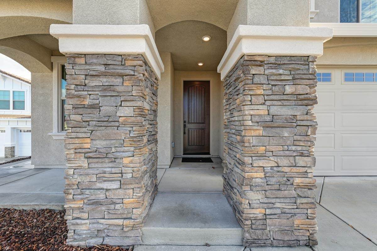 4. Single Family Homes for Active at 409 Goat Hill Court Rocklin, California 95765 United States