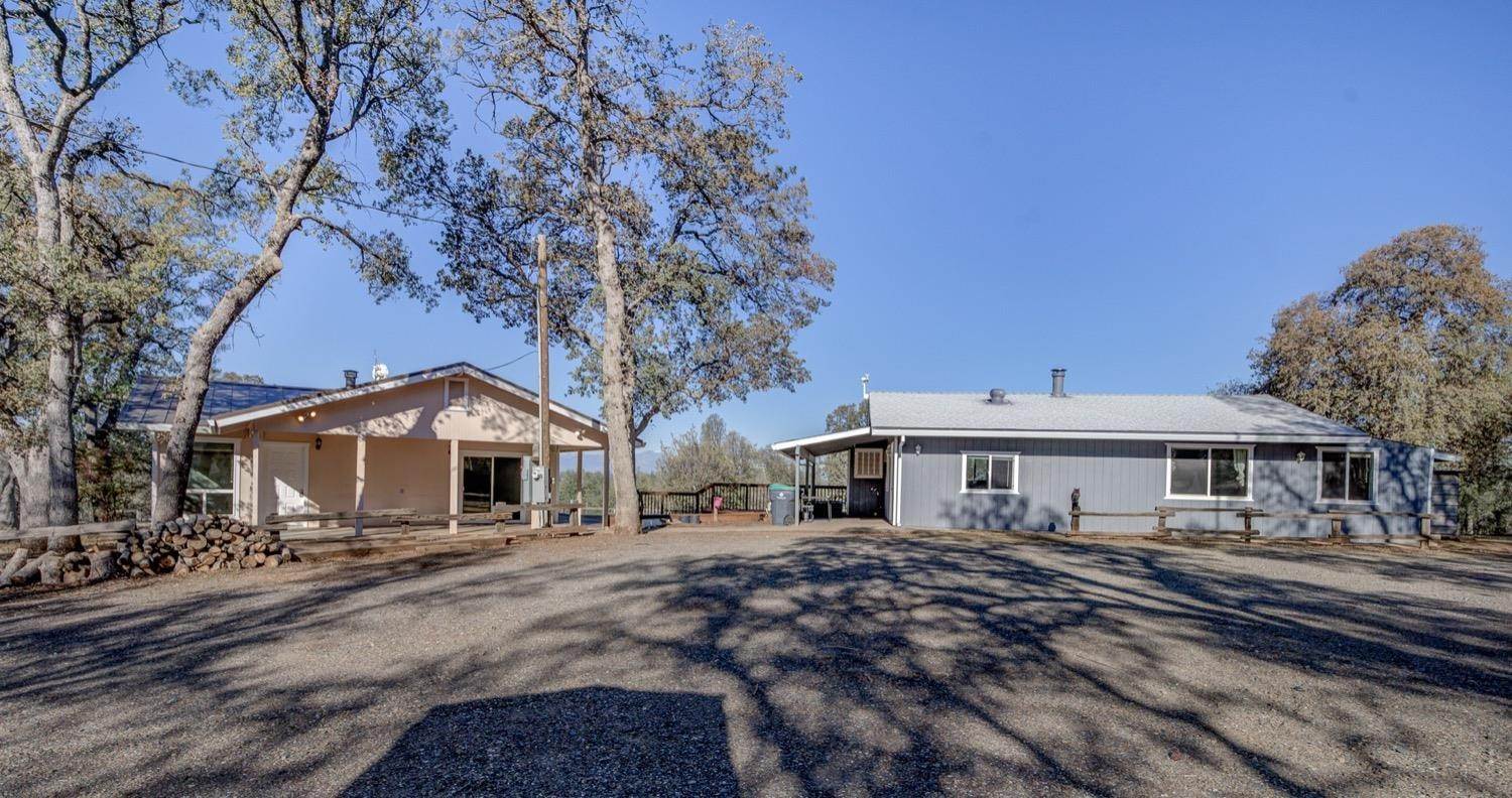 Single Family Homes 为 销售 在 18020 Benson Road Cottonwood, 加利福尼亚州 96022 美国