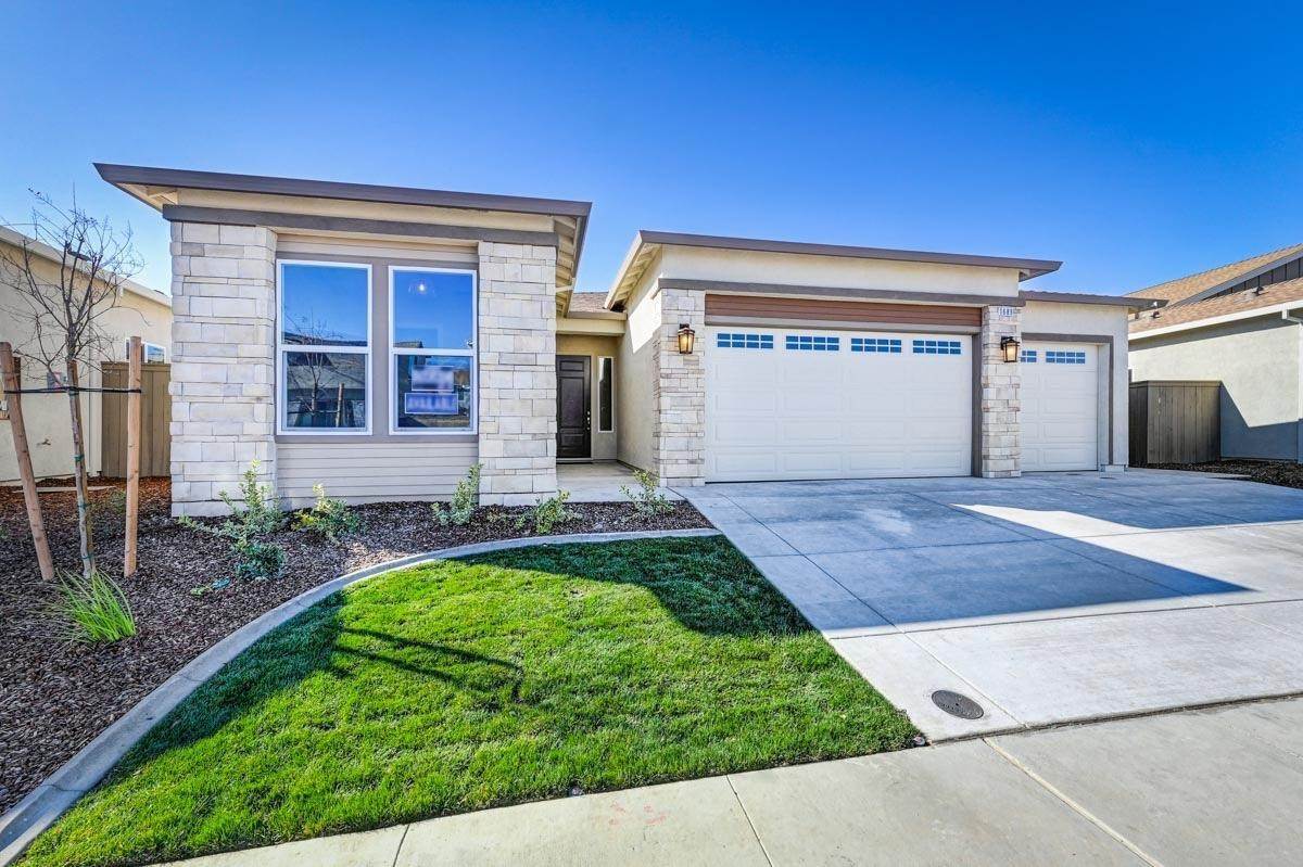 Single Family Homes for Active at 1689 Wadsworth Circle Roseville, California 95747 United States