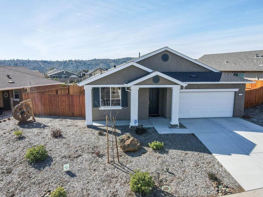 Single Family Homes 为 销售 在 277 Raccoon Hollow Loop Copperopolis, 加利福尼亚州 95228 美国