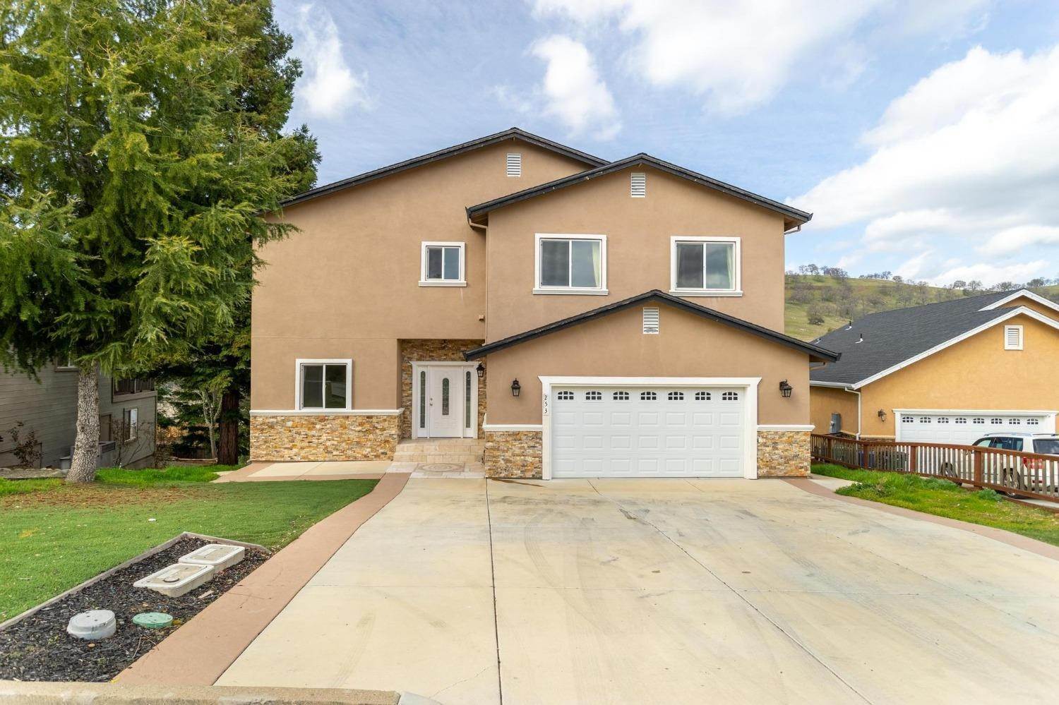Single Family Homes por un Venta en 253 Sutter Crest west Sutter Creek, California 95685 Estados Unidos