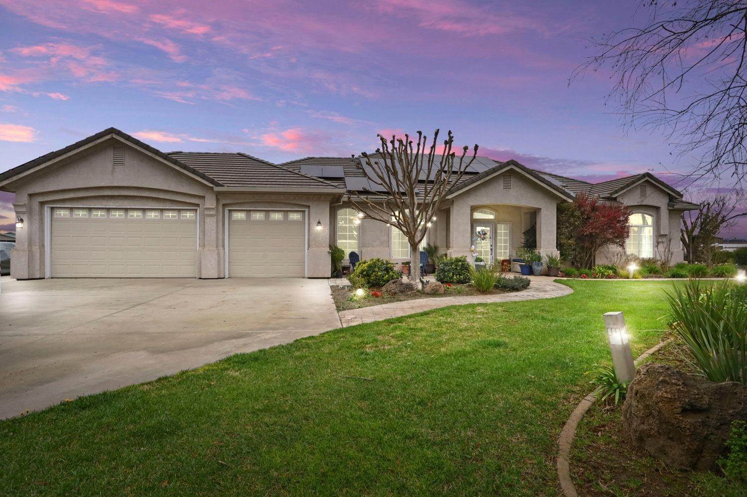 Single Family Homes for Active at 11831 Eagle Bay Road Acampo, California 95220 United States