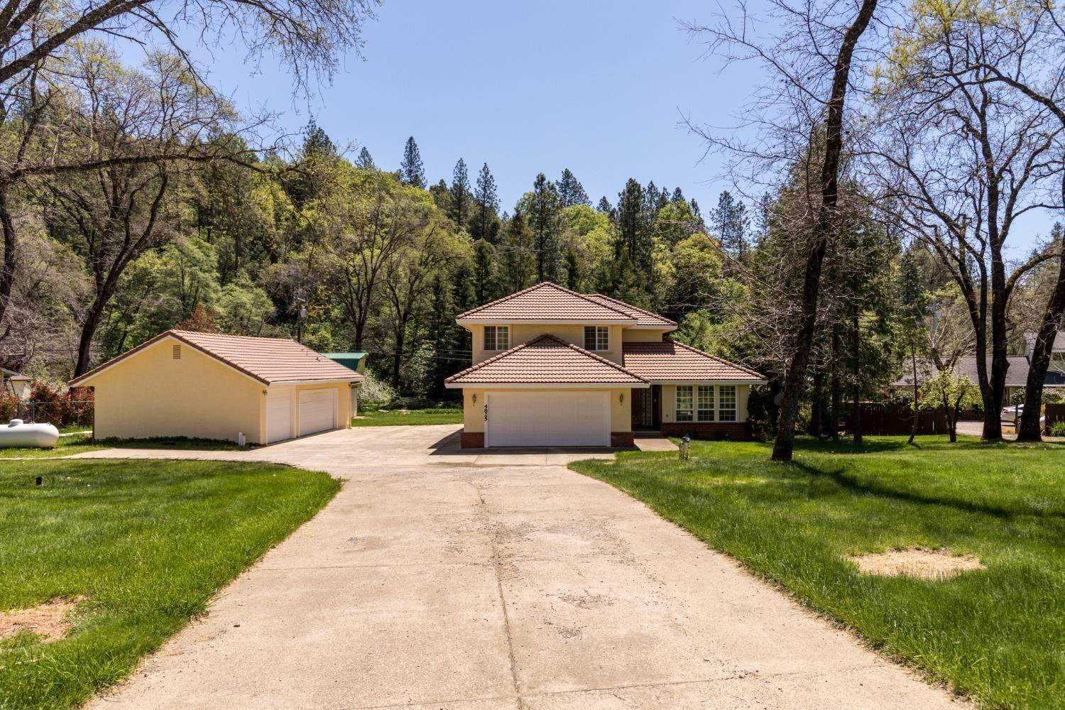 Single Family Homes por un Venta en 4825 Marshall Road Garden Valley, California 95633 Estados Unidos