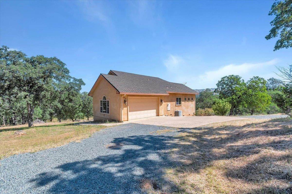 8. Single Family Homes for Active at 6769 Therese Trail Browns Valley, California 95918 United States
