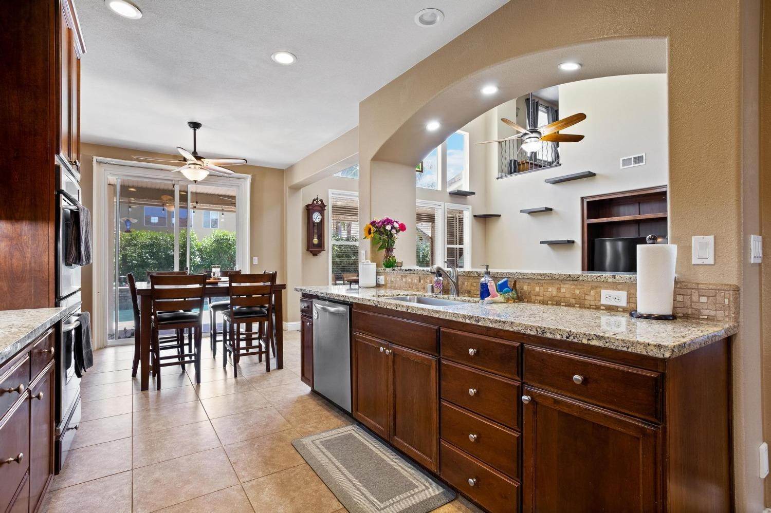 22. Single Family Homes for Active at 548 E Wind Drive Ripon, California 95366 United States
