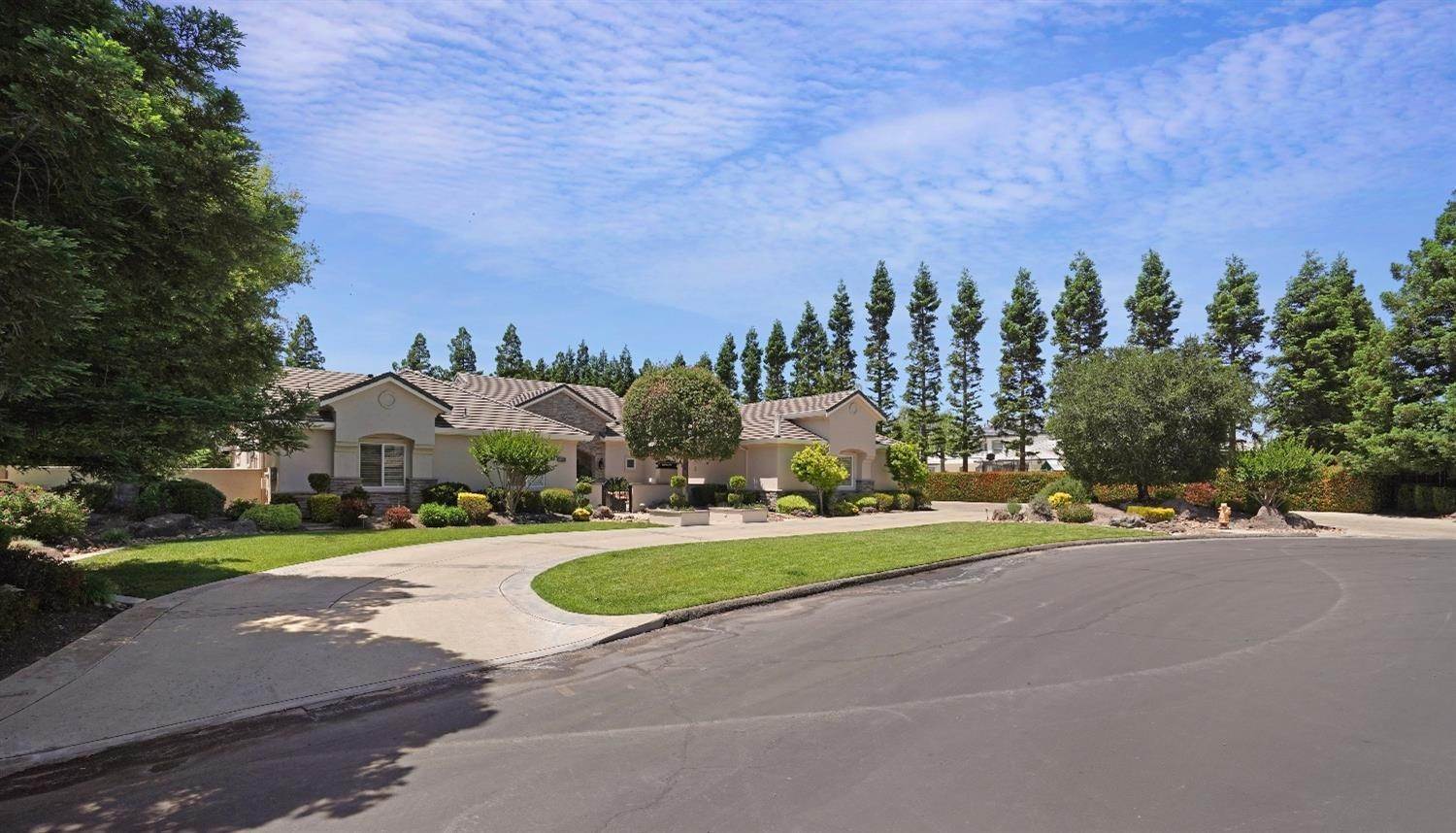 34. Single Family Homes for Active at 10385 Eastview Drive Stockton, California 95212 United States