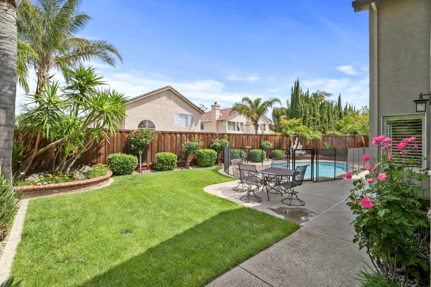 28. Single Family Homes for Active at 1131 Hepburn Court Tracy, California 95376 United States