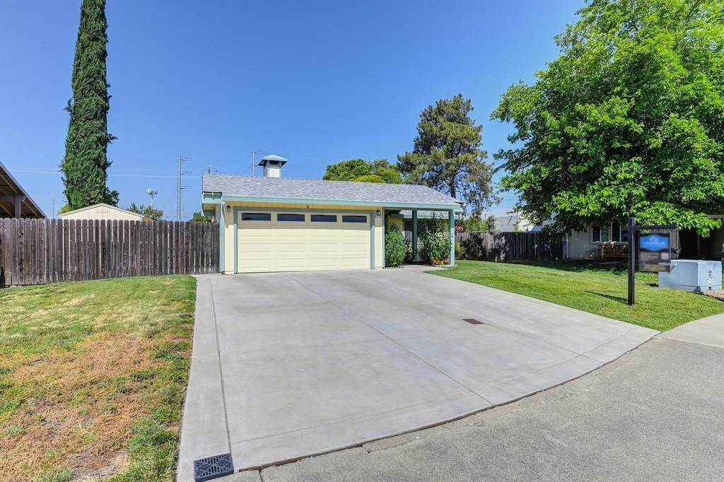 2. Single Family Homes for Active at 2522 Jacquelyn Lane West Sacramento, California 95691 United States