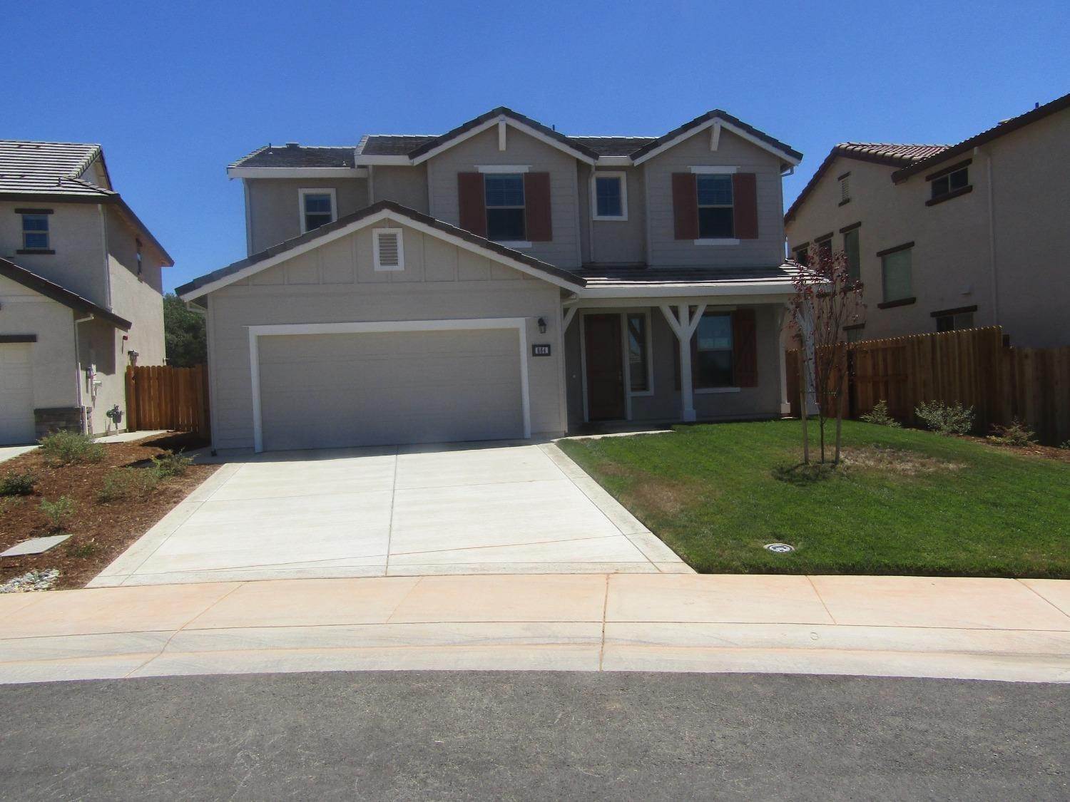 Single Family Homes for Active at 664 Morning Glory Circle Ione, California 95640 United States