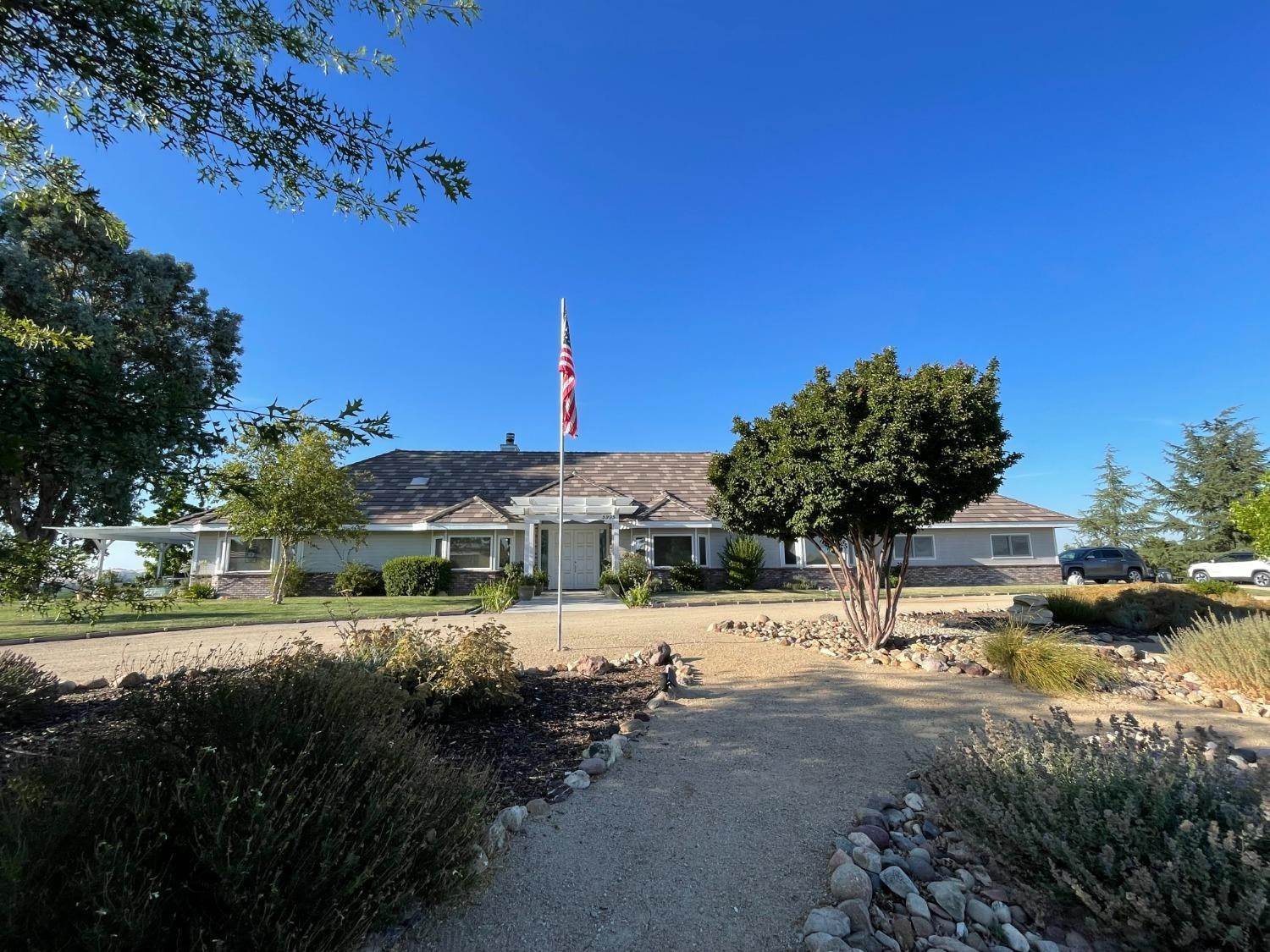 18. Single Family Homes 为 销售 在 5995 Vista Del Paso Way Paso Robles, 加利福尼亚州 93446 美国
