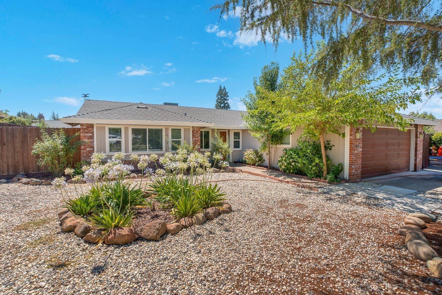 Single Family Homes for Active at 2430 Casa Del Oro Way Rocklin, California 95677 United States