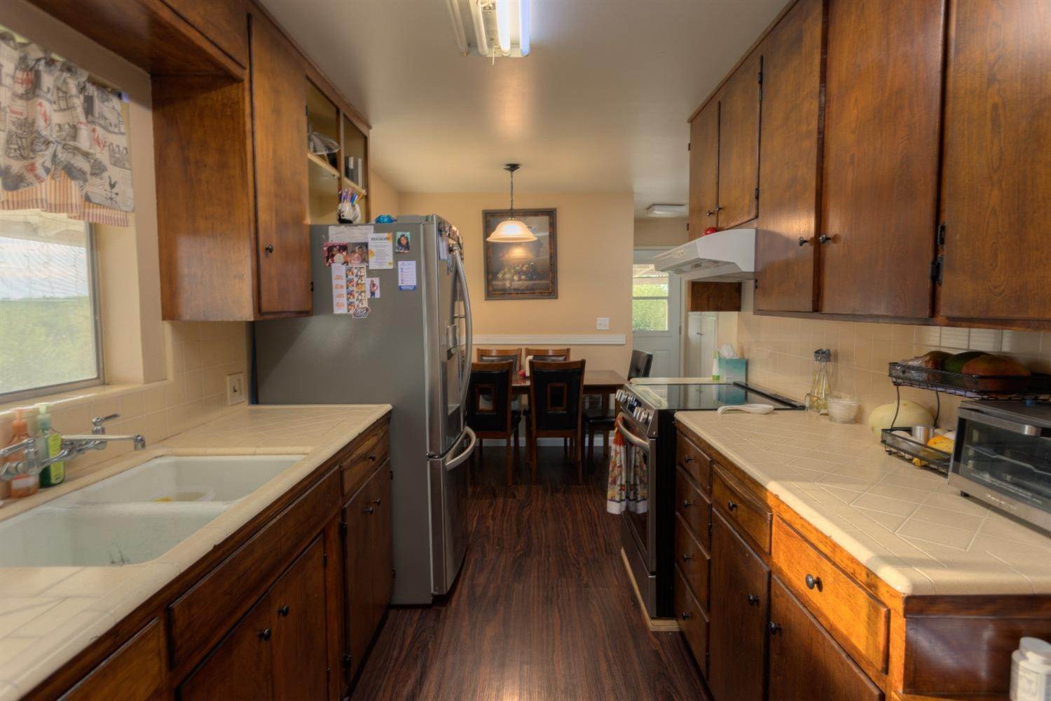 7. Single Family Homes 为 销售 在 12607 Lone Oak Road Waterford, 加利福尼亚州 95386 美国