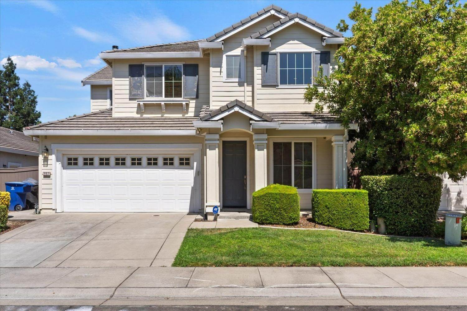 Single Family Homes for Active at 2157 Promise Way Sacramento, California 95835 United States