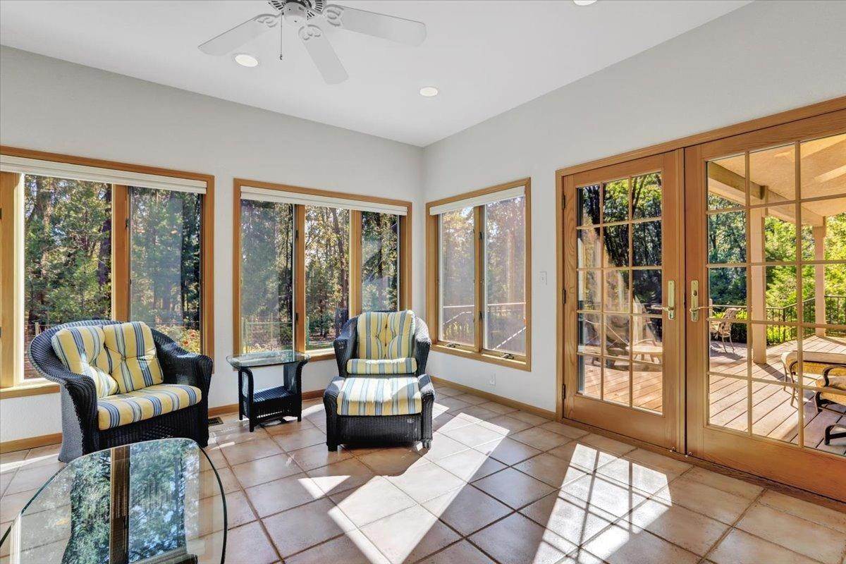 30. Single Family Homes for Active at 13029 Somerset Drive Grass Valley, California 95945 United States